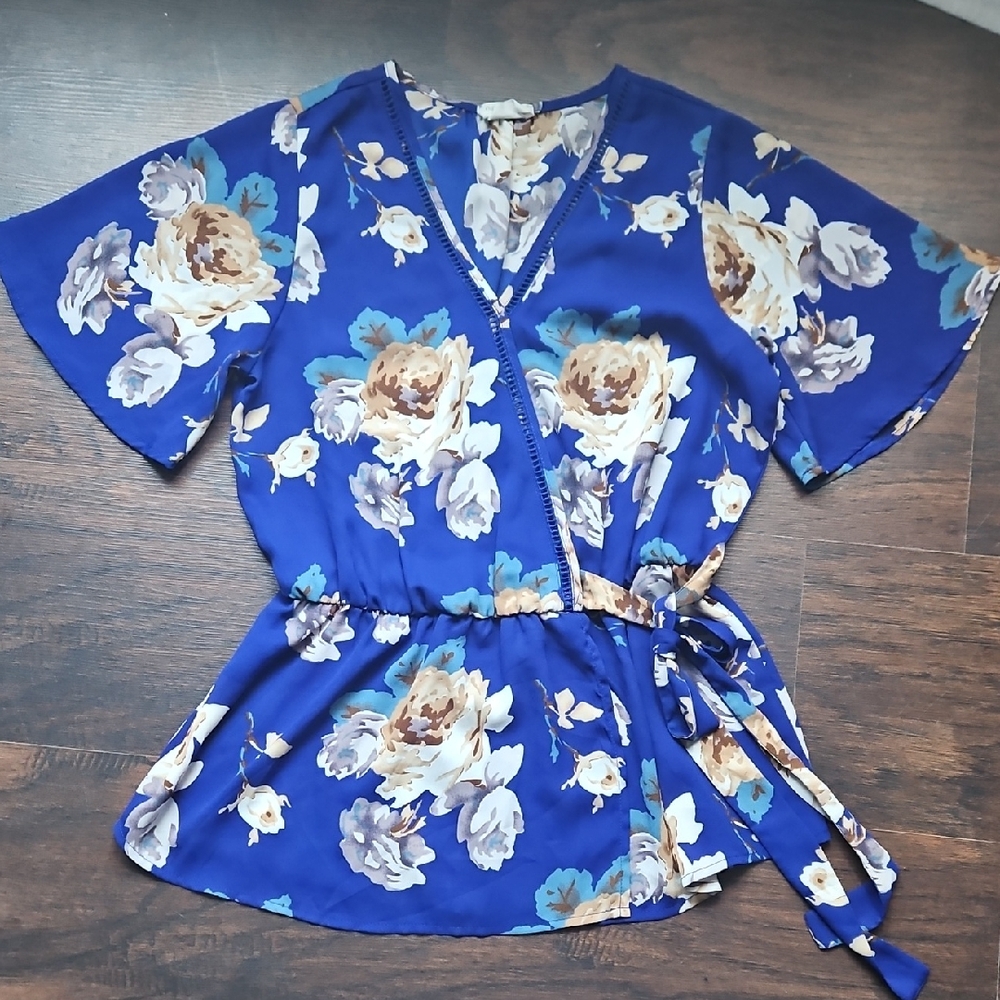 Floral Wrap Top - Blue